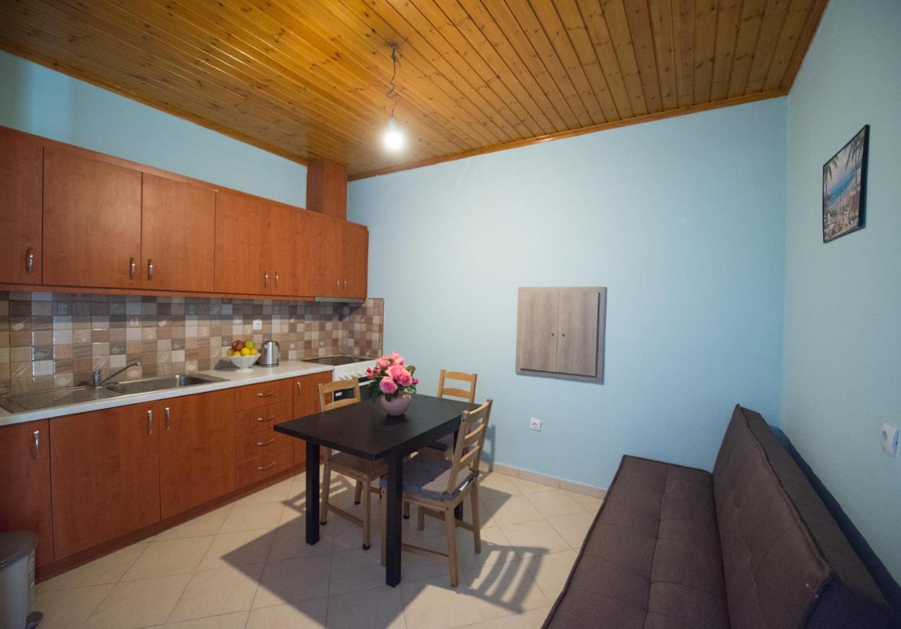 Basil & Guest House Lazarata Exterior photo