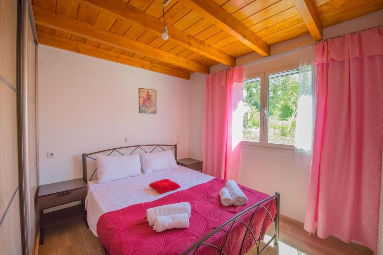 Basil & Guest House Lazarata Exterior photo